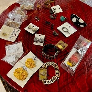 Jewelry bundle! Must Go